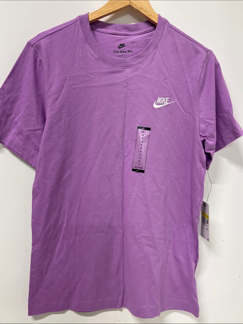 Men's The Nike Tee, Short Sleeve, NWT, Small, Pink/Purple